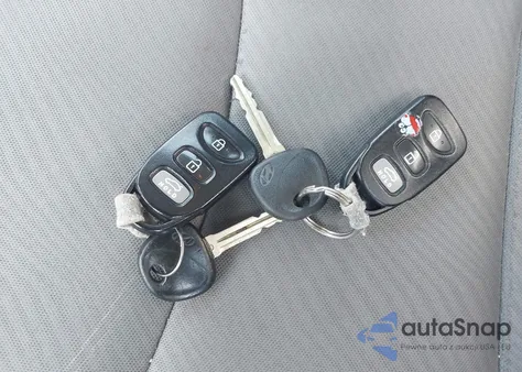 2011 Hyundai Elantra Gls (Ulsan Plant) из США, поврежденный, VIN KMHDH4AE4BU108446